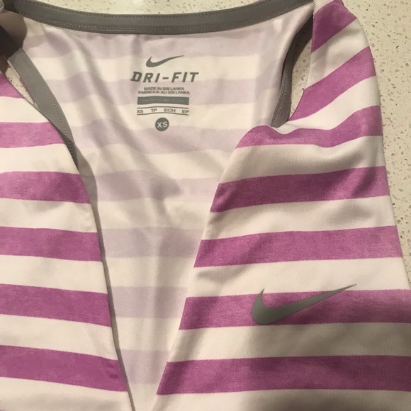 Nike Dry-Fit Purple Striped Workout Top size XS - Picture 3 of 6